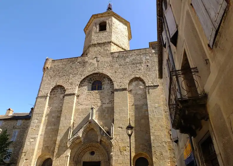 Abbatiale romane SaintPierre de Nant